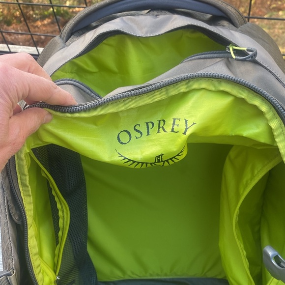 Osprey Porter 46L Women's Travel Backpack - Picture 7 of 17